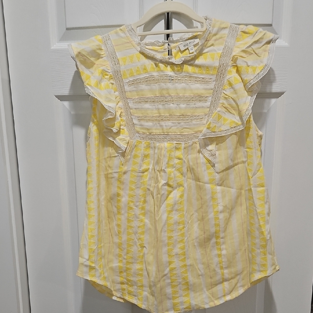 Ella Moss Yellow and White Lace Trim Top